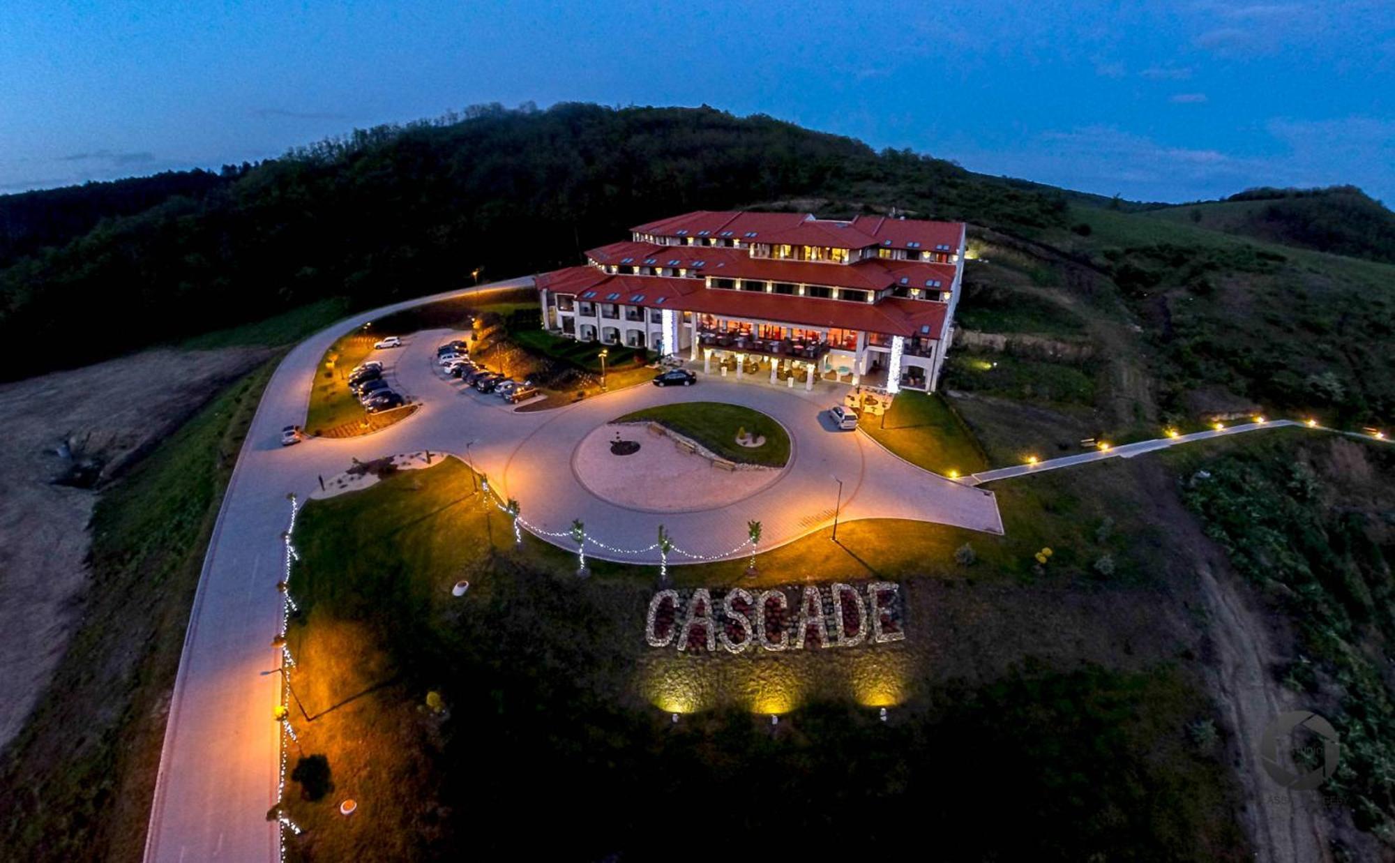 Hotel Cascade Resort & Spa Demjén Екстериор снимка